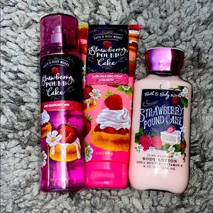 Bath & Body Works- Strawberry Pound Cake Set